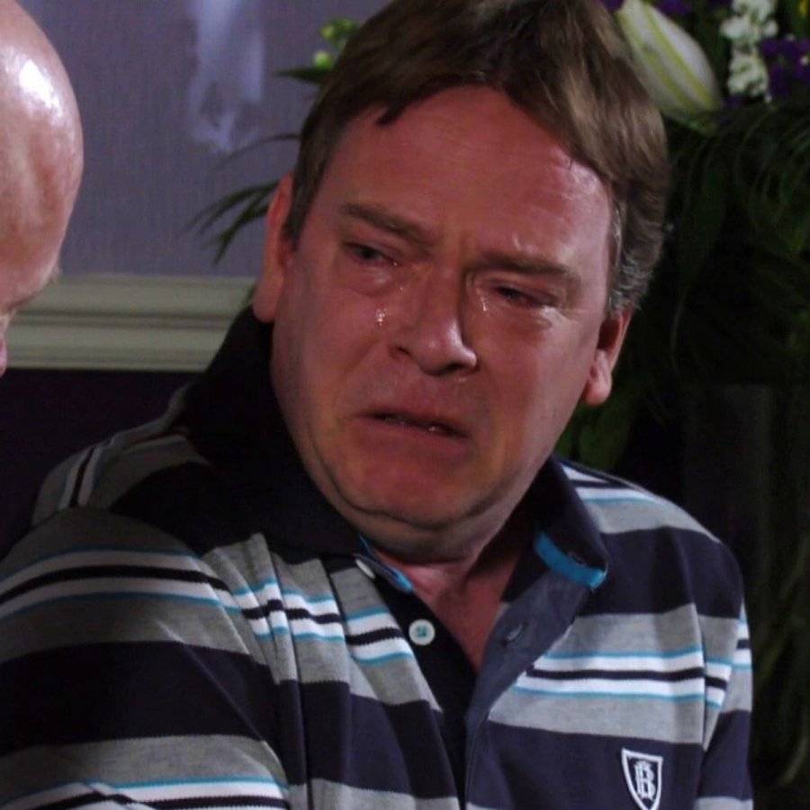 0_Ian-Beale-crying-1.jpg