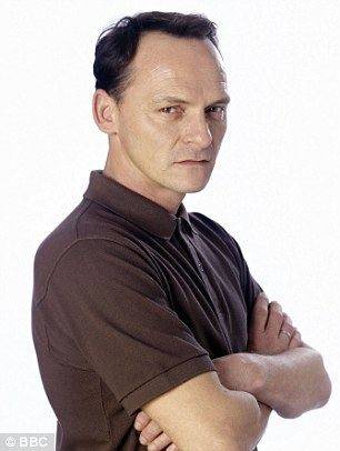 billy-mitchell-eastenders-2c42bf89-c2b5-4fc5-8043-f149cc46c65-resize-750.jpeg.jpg