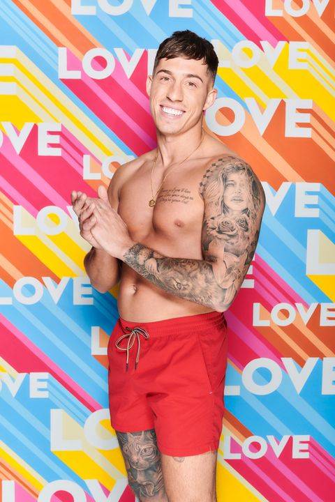 connor-durman-winter-love-island-2020-contestant-1578320482.jpg