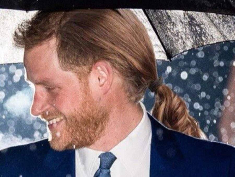 d36a91f5-prince-harry-ponytail.jpg.optimal.jpg