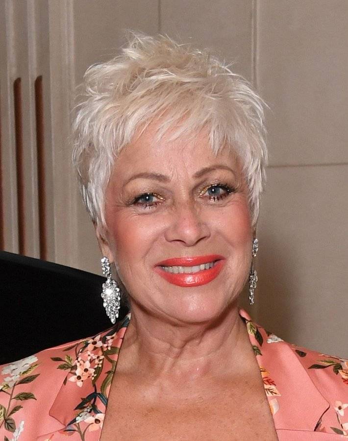 denise-welch-attends-the-diva-awards-2019-at-the-waldorf-news-photo-1569830824.jpg