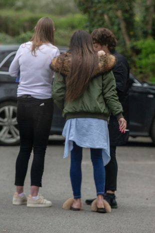 ET-Exclusive-Katie-Price-Leaves-A-Pub-In-Wiltshire.jpg