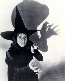 Pic11witch-testwig%26shadow.jpg